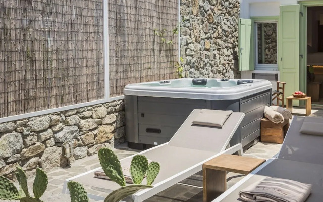 Klidon Dreamy Living Suites