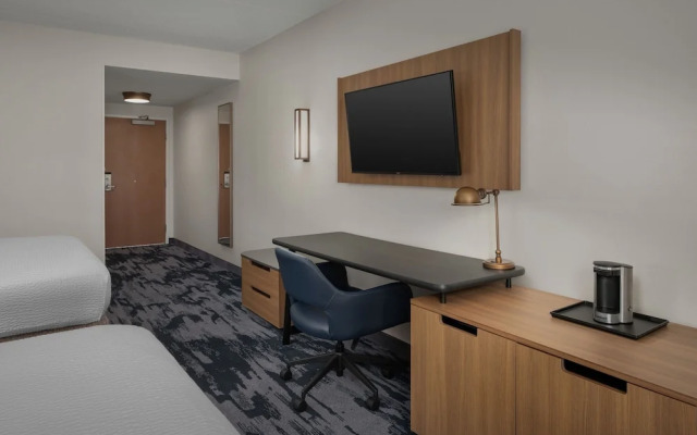 Fairfield Inn & Suites Roanoke North