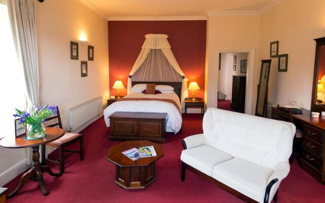 Lough Inagh Lodge