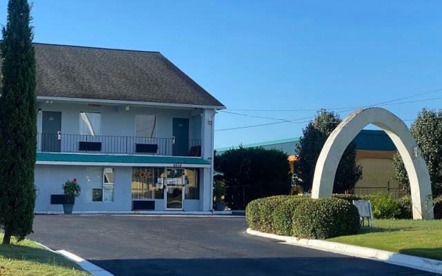 Discovery Inn Macon