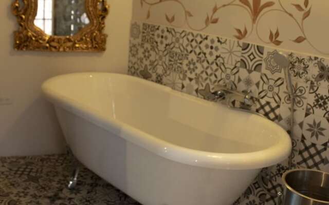 Hotel Boutique La Ronda by Chat Noir