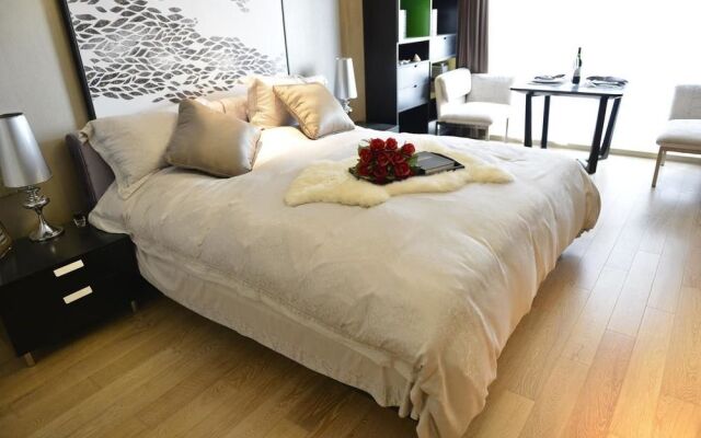 Locca Service Apartment