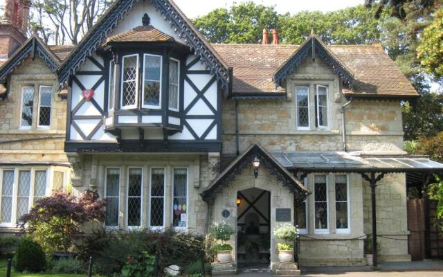 Rylstone Manor