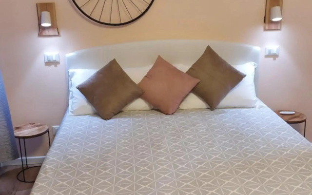 Glam Resort Luxury Lorenzo