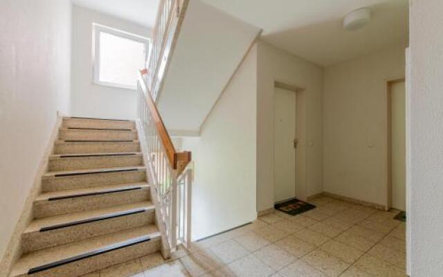 6393 Private Room