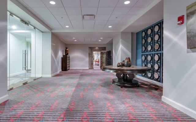 Global Luxury Suites Downtown Memphis