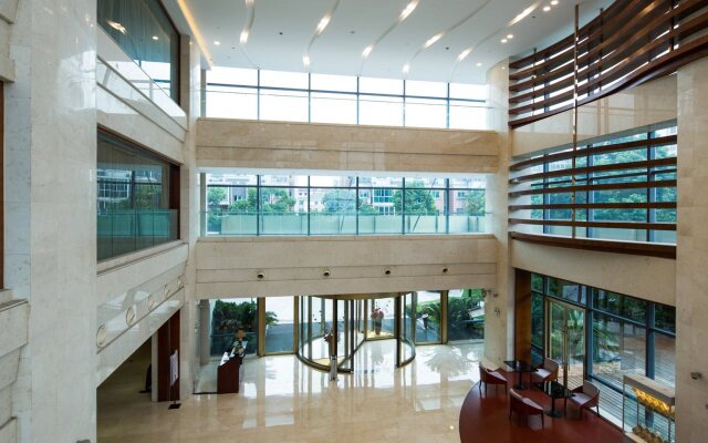 The Qube Hotel
