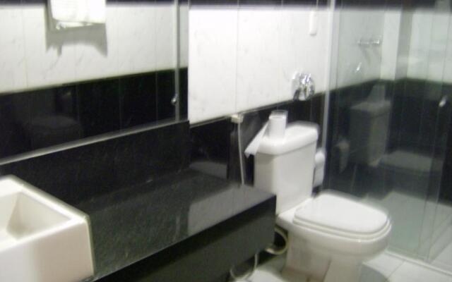 Don Limpone Hotel