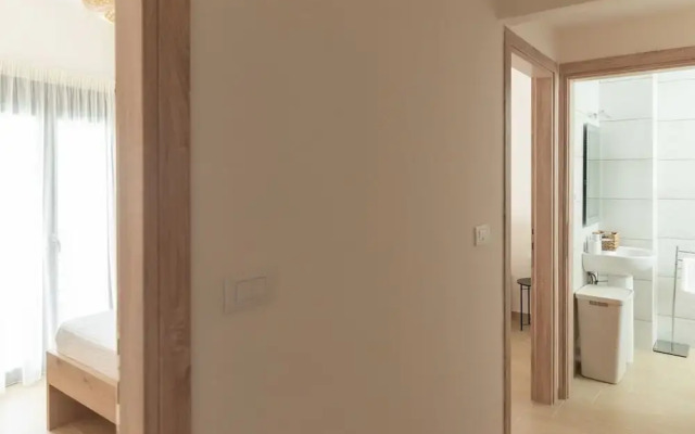 Saint Matthew Central Apartment by Senaon