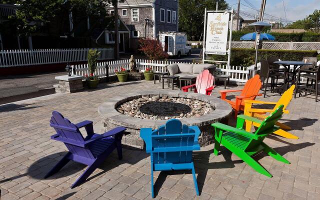 Surfside Hotel and Suites