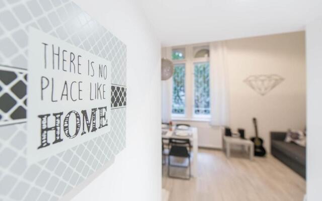 happy home Budapest JOY