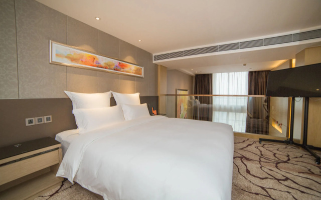 Pullman Shishi Mattison