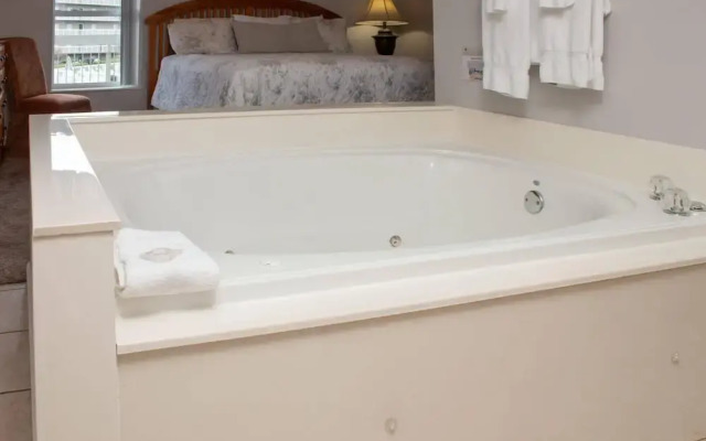 Whispering Pines 634