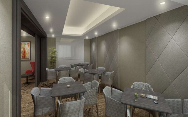 Menara Peninsula Hotel Jakarta