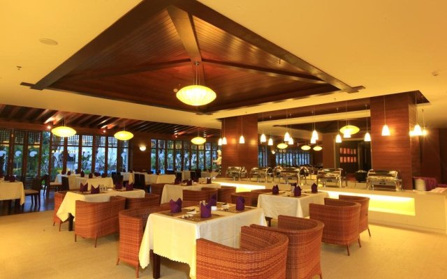 Sanya Jingrun Pearl Theme Hotel