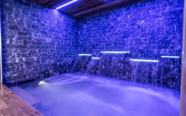 Rustic Apartment With a Fireplace and Wi-fi in Arc 2000