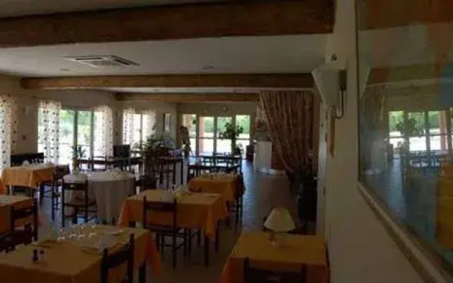 Logis Hotel La Goutte Deau