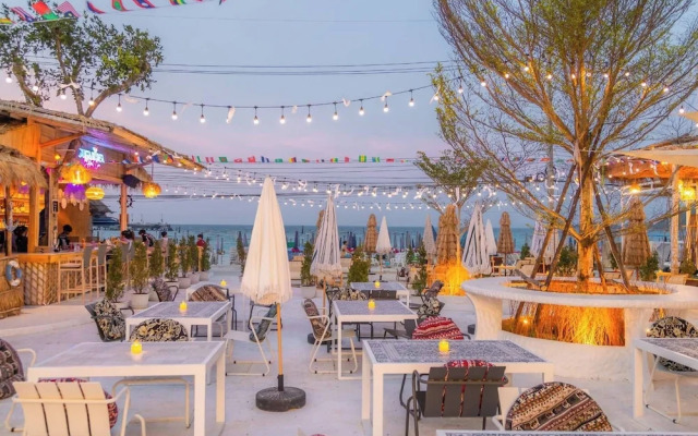 Tawaen Caza Sky Camping