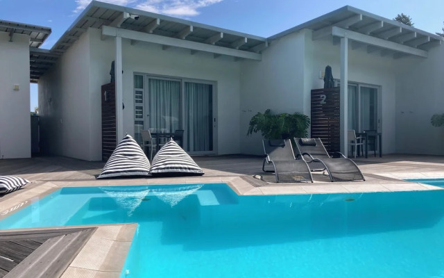 A Riverbed Guesthouse