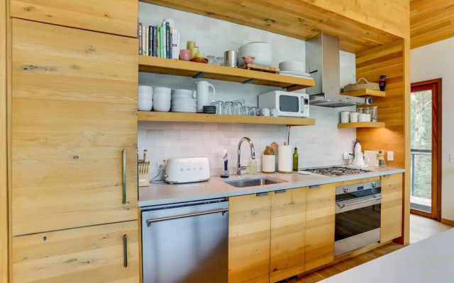 Hudson Valley Vacation Rental w/ Private Pool!