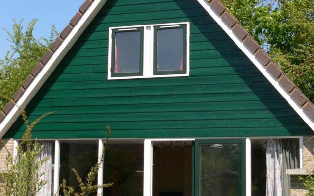 Holiday Home De Wielen