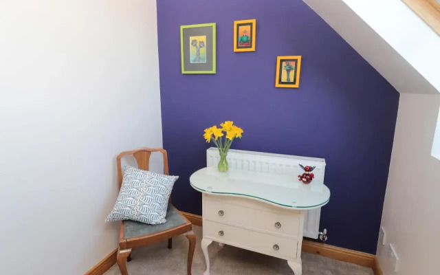 Whinstones at 4 The Villas