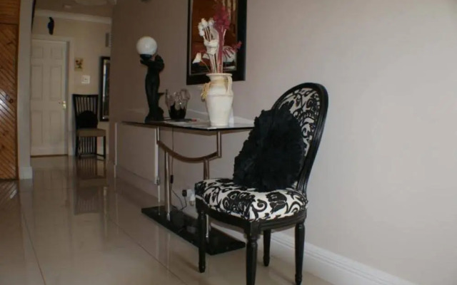 Eske Villa Bed & Breakfast