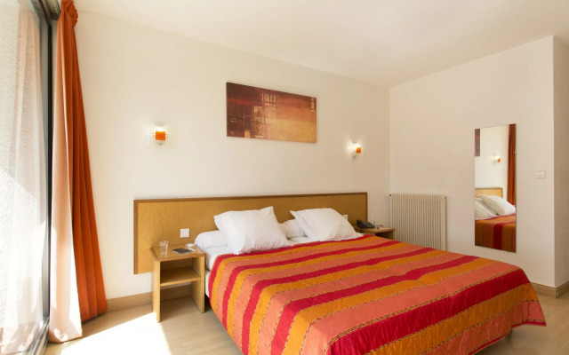 Le Domaine du Mas Blanc by Popinns