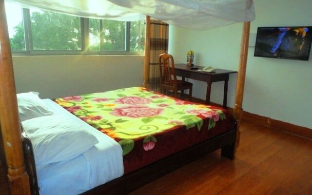 Entebbe Flight Motel