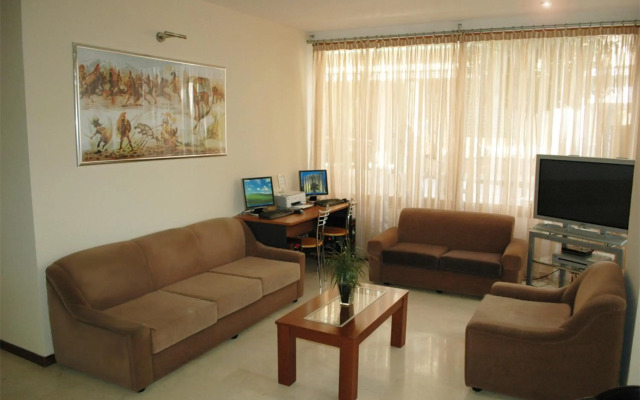 Omiros Hotel