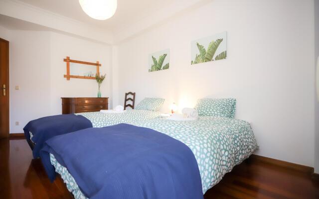 Sea View Apartment by Rent4all