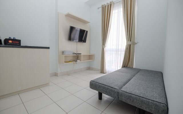 Comfy And Homey 2Br At Patraland Urbano Apartment