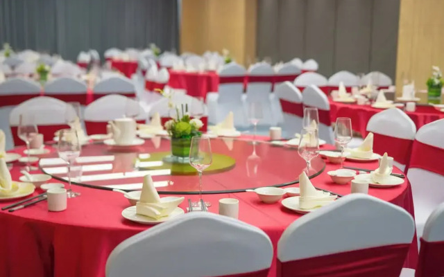 Holiday Inn Express Guangzhou Panyu Dashi by IHG