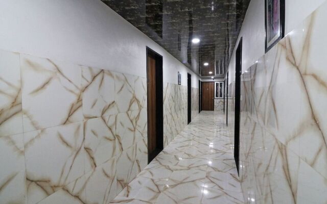 OYO 24123 Maha Nandini Resort