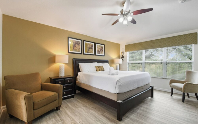 6 BR Home Windsor Hills Sleeps 12 - DVM 1952