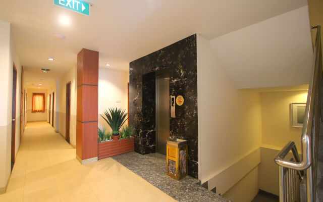 Lovina Inn Nagoya Batam