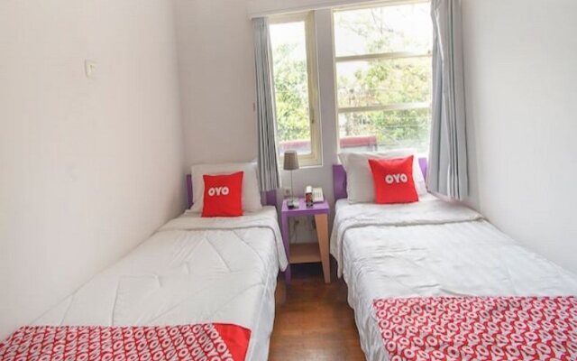 OYO 3808 Fif-fa Hotel Kauman