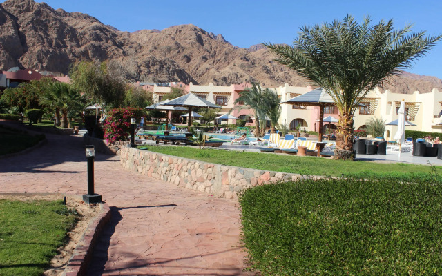 Tropitel Dahab Oasis Resort