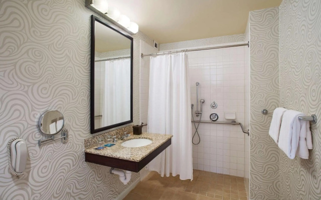 Juniper Hotel Cupertino, Curio Collection by Hilton