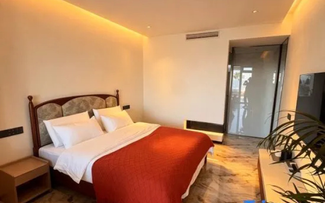 Fengqi · Seaview Hot Spring Courtyard House — hotel in Weihai