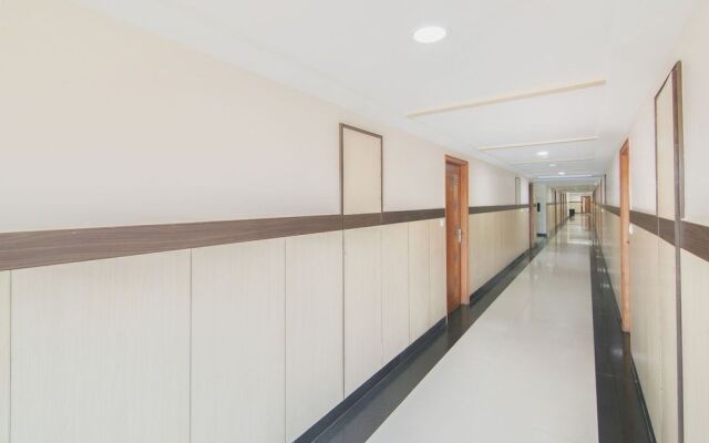 Capital O 30441 Hotel Durgada Siri