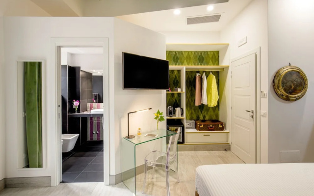 GCF Luxury Suites, Guest House