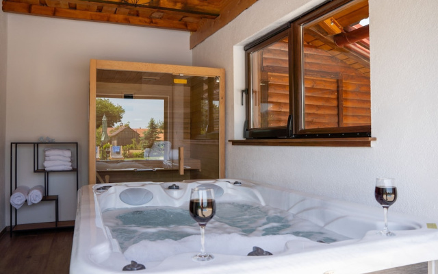 Villa Brusiana With Heated Pool