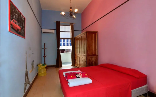 Modern and Central With Private Roof Deck