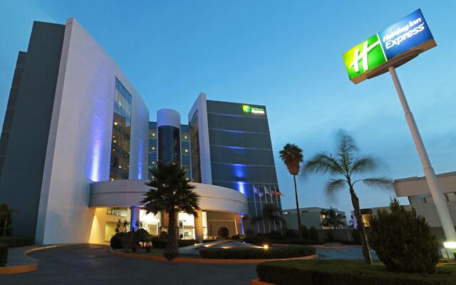 Holiday Inn Express San Luis Potosi, an IHG Hotel