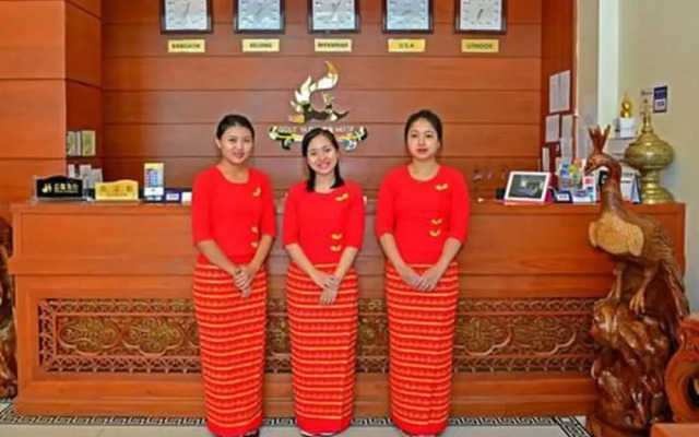 Gold Yadanar Hotel