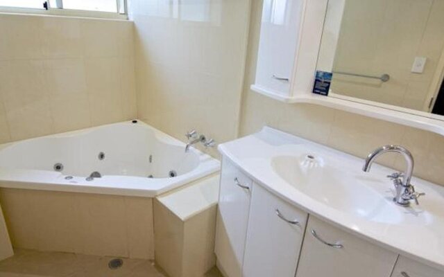 Bayview Beach Holiday Apartments