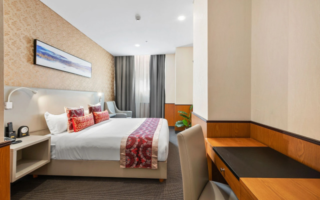 YEHS Hotel Sydney QVB