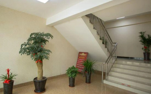 Shanghai Yuanxiang Lake Business Hotel