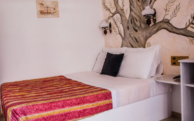 Black Sandy Beach Hotel